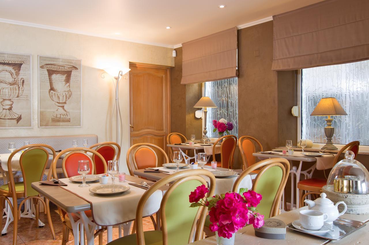 Hotel Le Roosevelt Givet Esterno foto