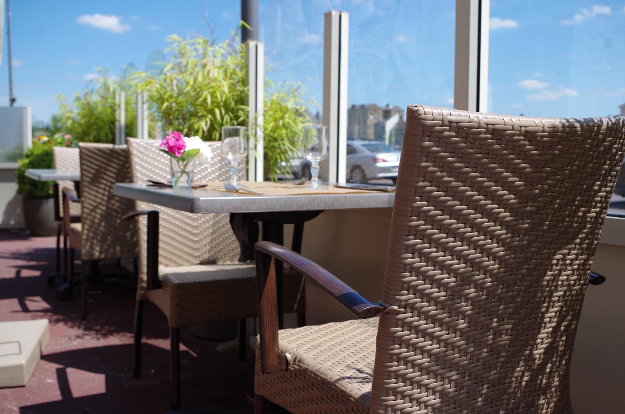 Hotel Le Roosevelt Givet Esterno foto
